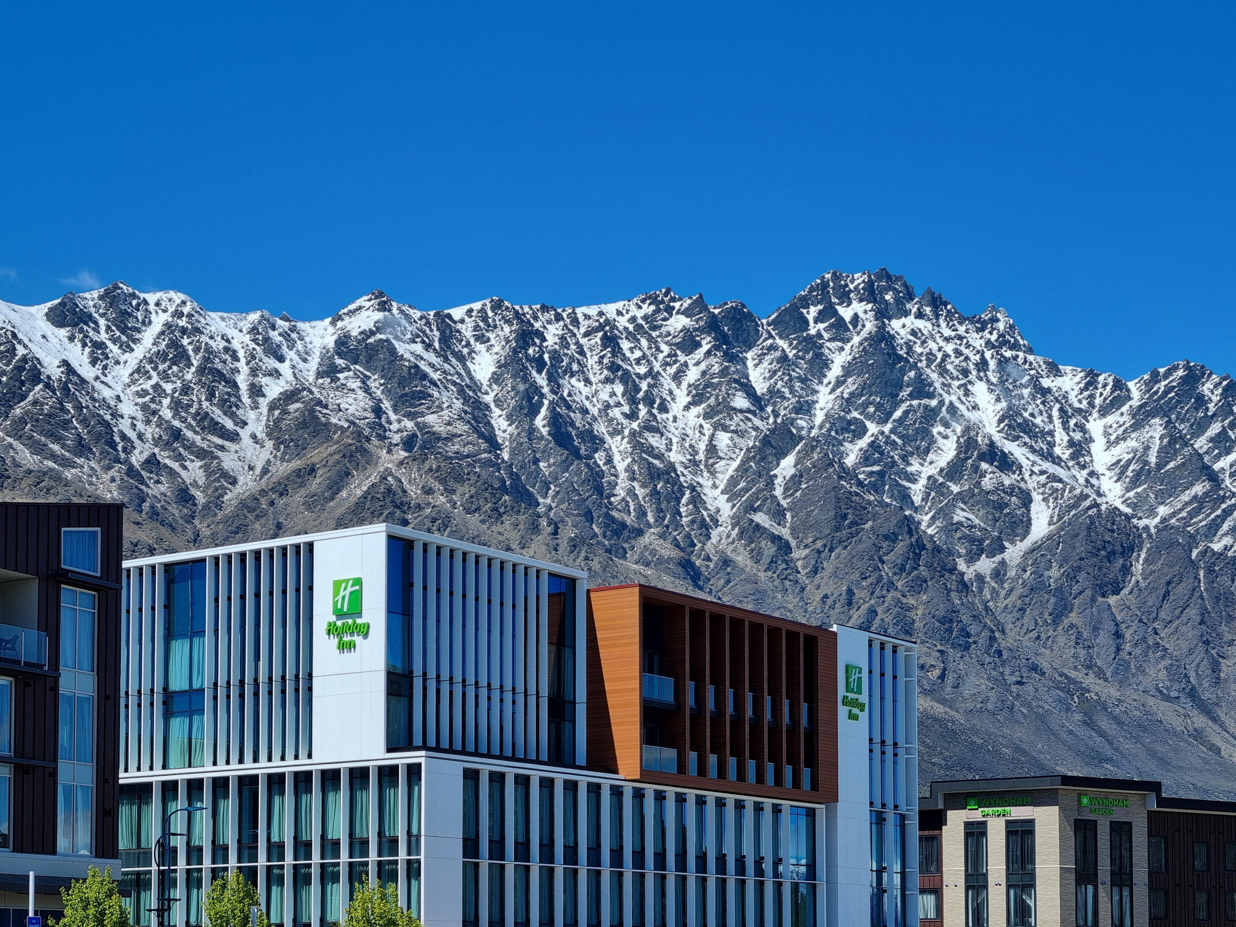 Holiday Inn Queenstown Remarkables Park Eksteriør billede