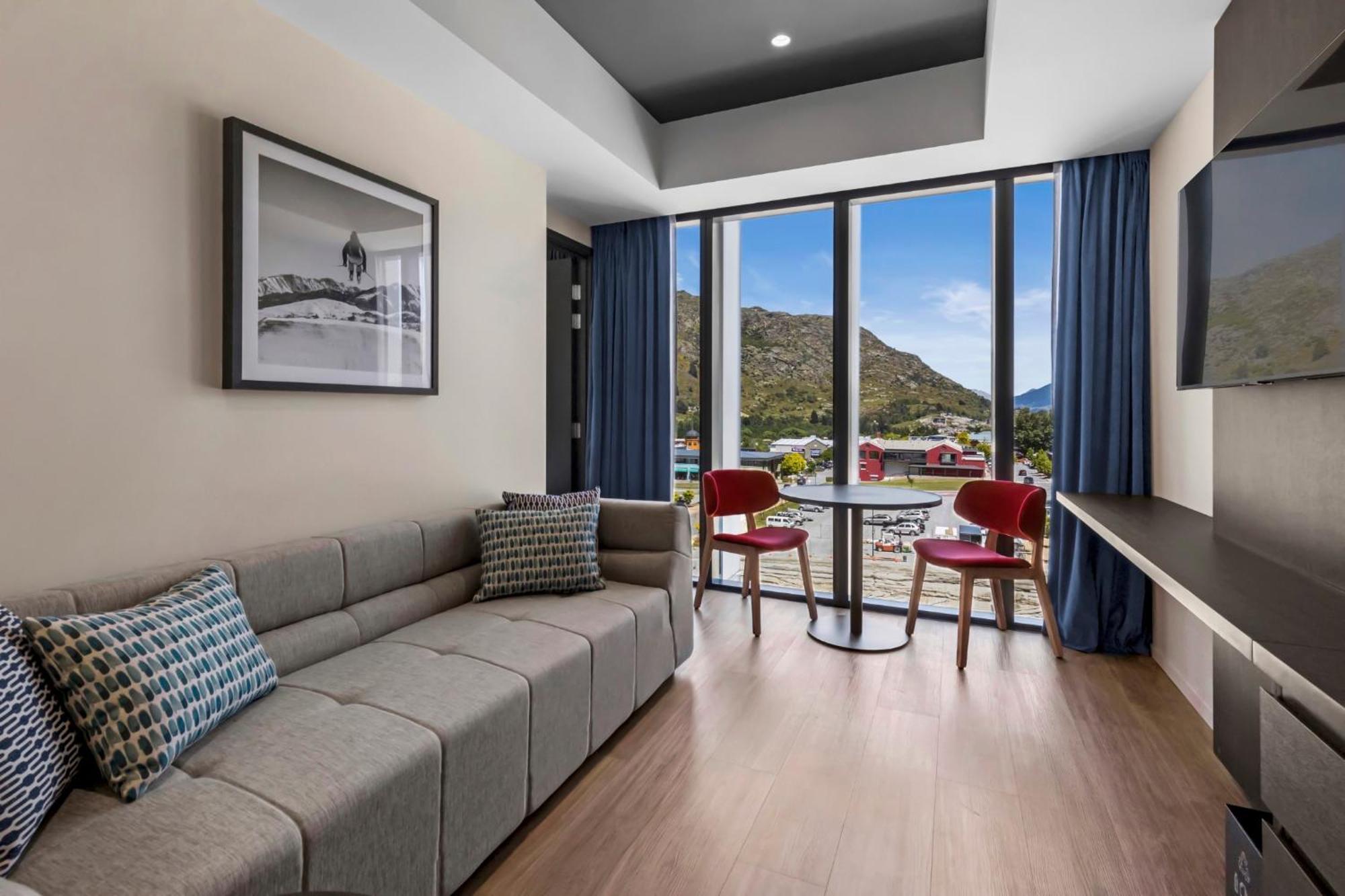 Holiday Inn Queenstown Remarkables Park Eksteriør billede