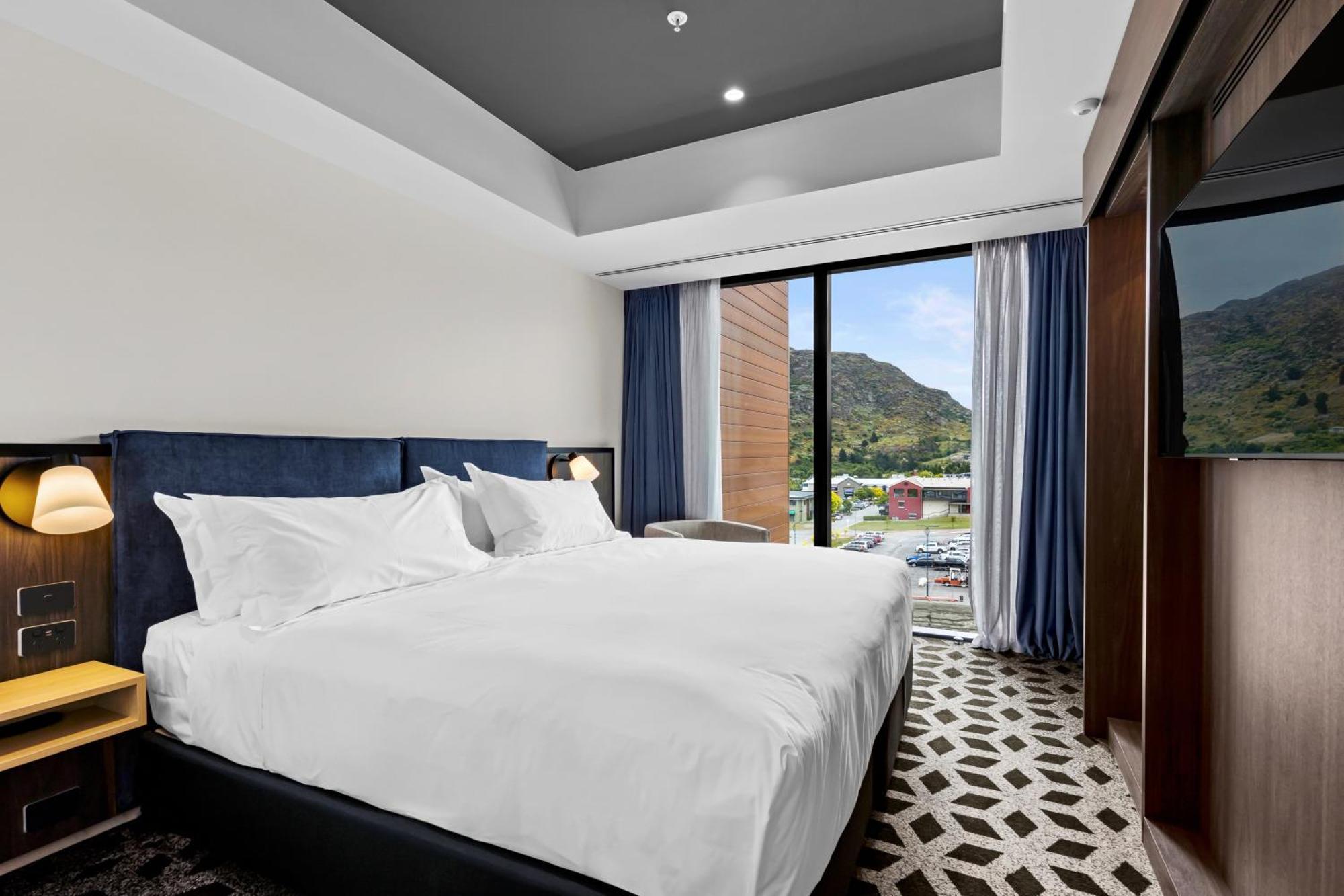 Holiday Inn Queenstown Remarkables Park Eksteriør billede