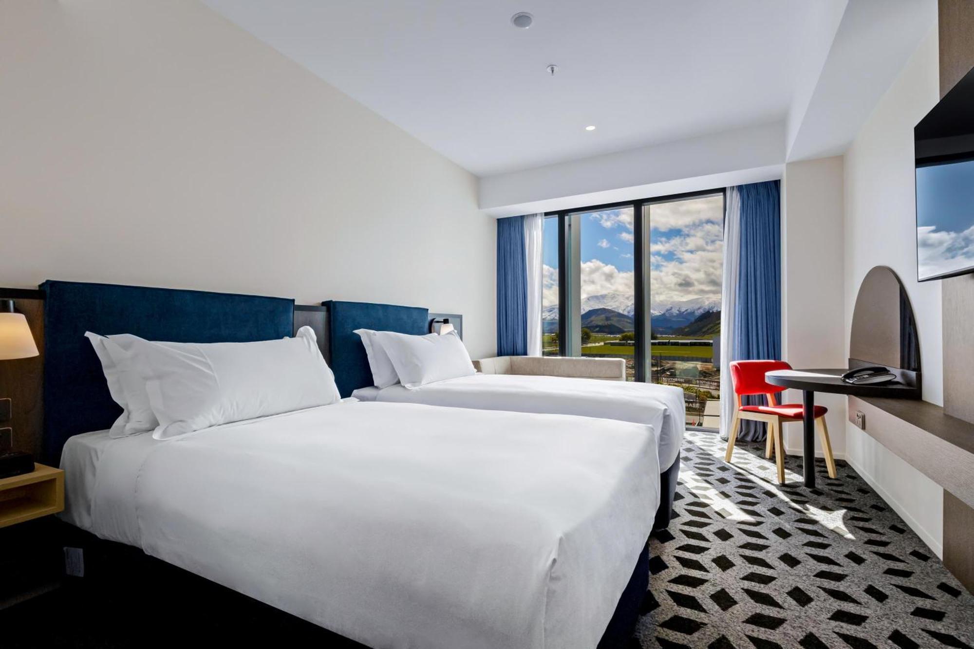 Holiday Inn Queenstown Remarkables Park Eksteriør billede